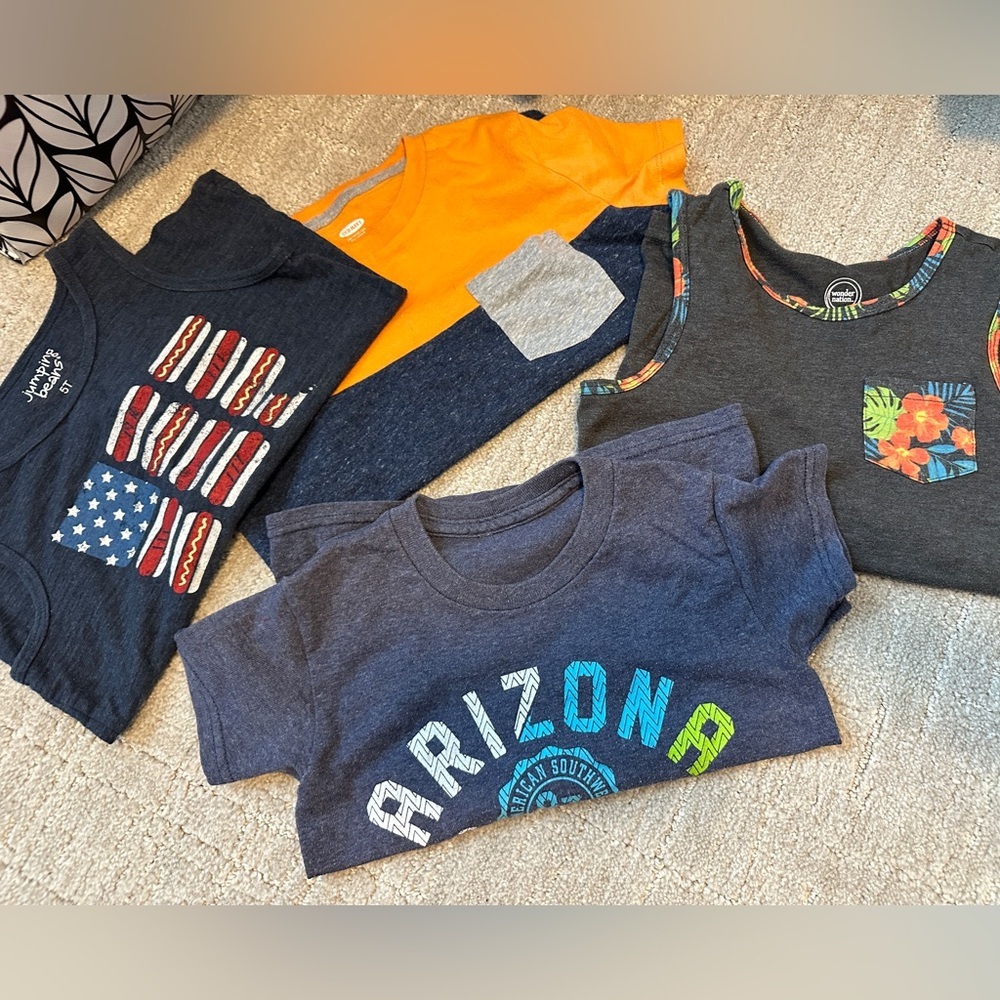 Shirt and tank lot. Sized 5/xs.